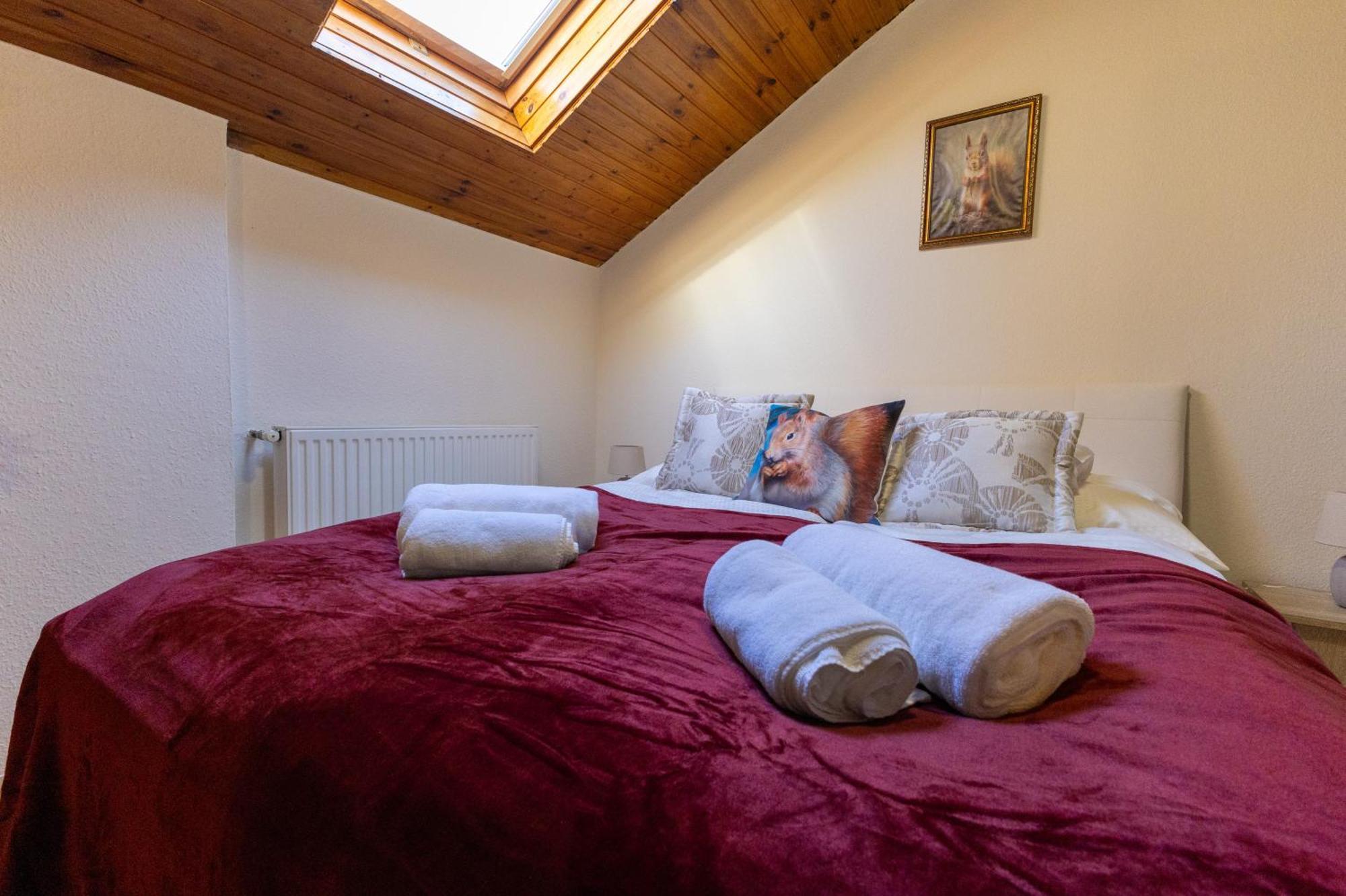 Kismokus Apartman Eger Buitenkant foto